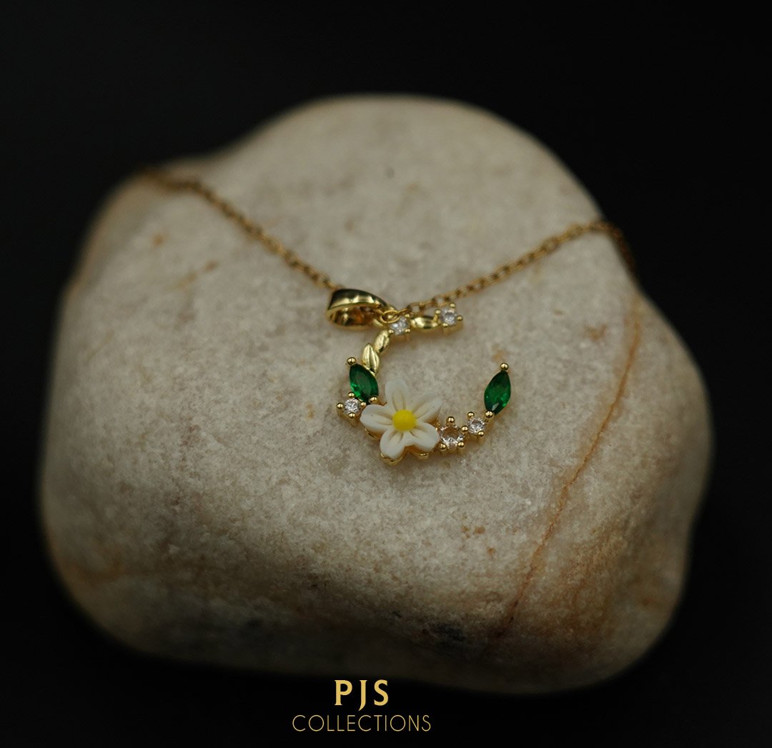 Petal Arc  Necklace